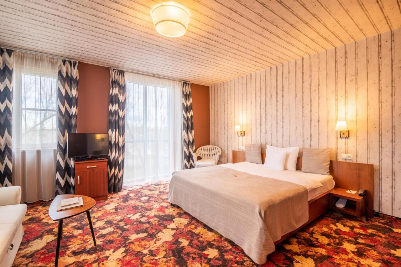 Hotel Lajta Park Mosonmagyaróvár المظهر الخارجي الصورة